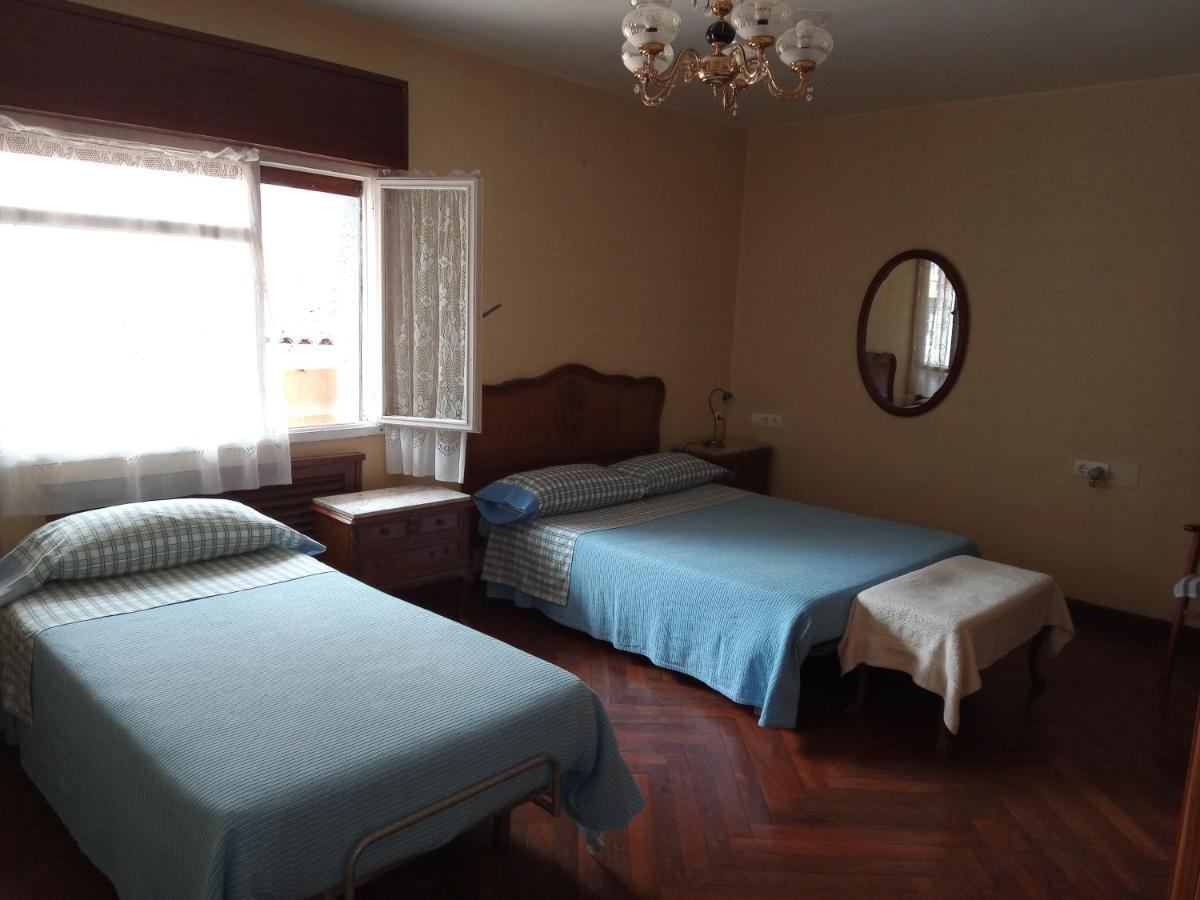 Pension Los Pinos กิฮอน ภายนอก รูปภาพ