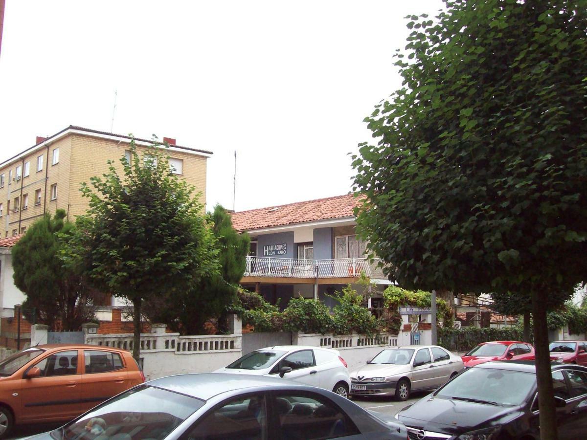 Pension Los Pinos กิฮอน ภายนอก รูปภาพ