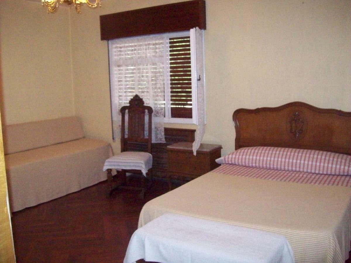 Pension Los Pinos กิฮอน ภายนอก รูปภาพ