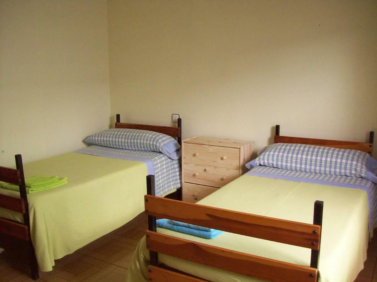 Pension Los Pinos กิฮอน ภายนอก รูปภาพ