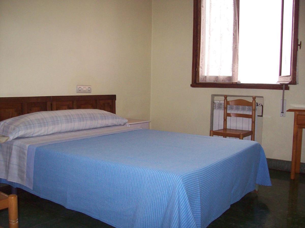 Pension Los Pinos กิฮอน ภายนอก รูปภาพ